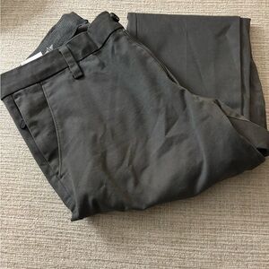 Dockers Men's Charcoal Dress Pants